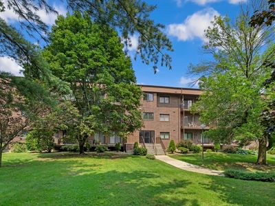 7 Ledgewood Way APT 4
