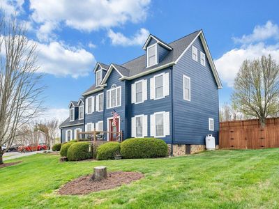 5323 Crossbow Dr