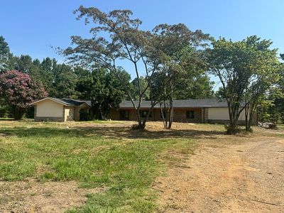 2718 Highway 32 W