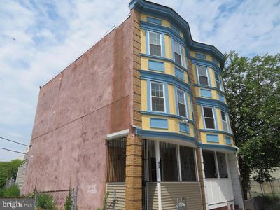 42 S Mansion Ave