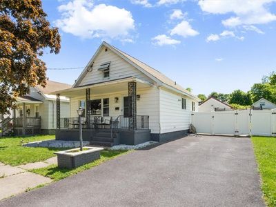 1409 Kellogg Ave