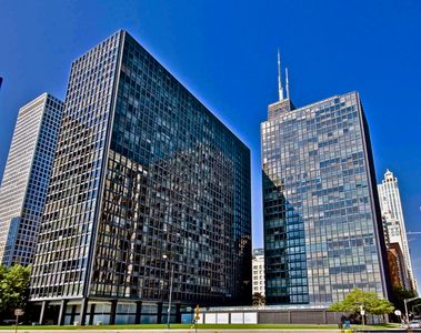 900 N Lake Shore Dr APT 1211