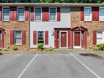 5918 King Charles Ct