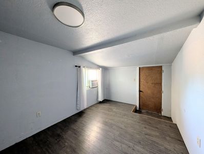 32750 Lincoln Road