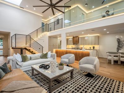 10 S Briar Hollow Ln UNIT 57