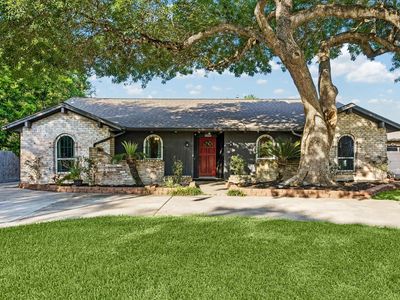 306 Lafayette Ln
