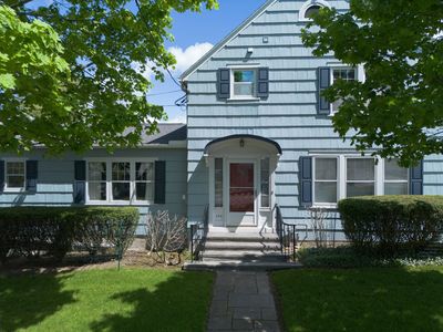 186 Riverside Dr