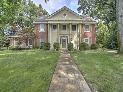 564 Bradley Ct