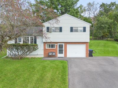 905 Marguerite Ct
