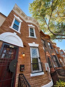 300 Milford St