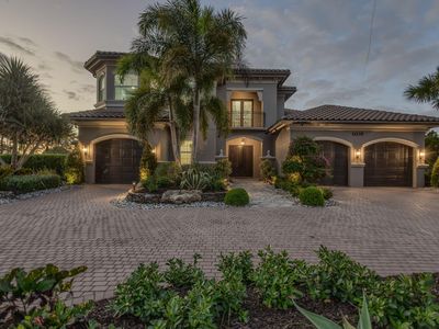 11135 Lynwood Palm Way