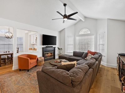 8147 N Cedar Ave APT 203