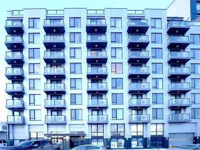 7065 Queens Blvd #8J