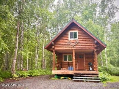 Property at 33192 S Mount Brooks Dr, Talkeetna, AK