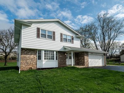 s65w13750 Sherwood CIRCLE