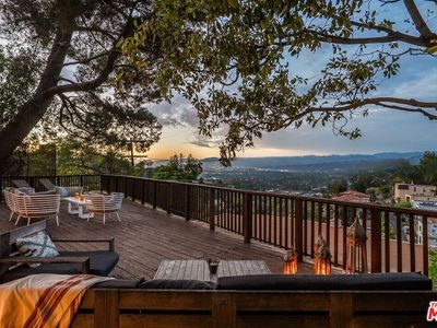 7272 Caverna Dr