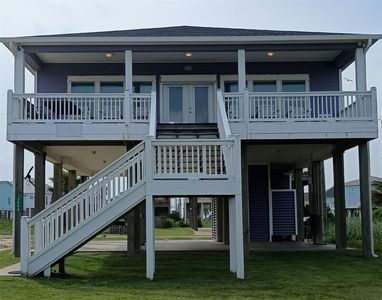 3008 Shady Ln
