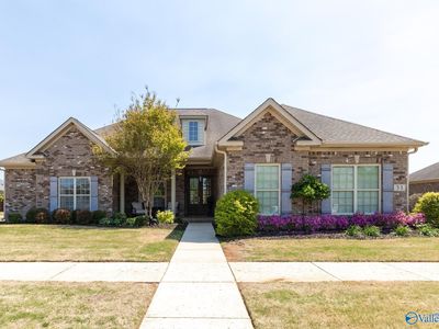 33 Wax Ln SW