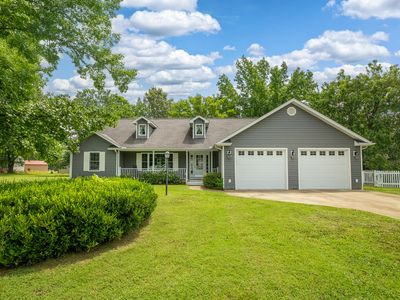 225 Southwest Dr