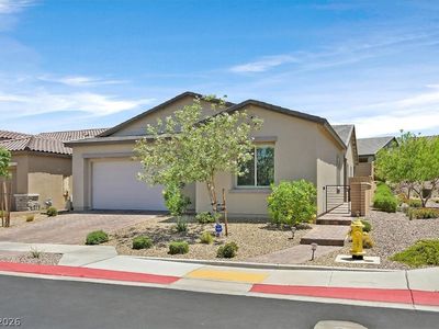 548 Comodo St