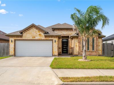 1727 The Park Dr