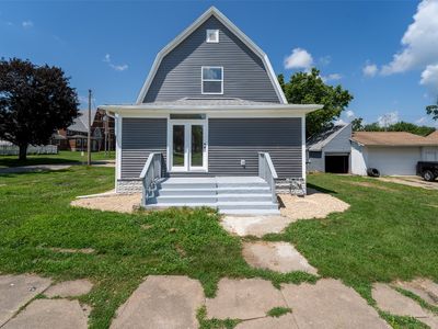 208 S Church St