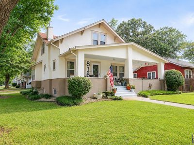 Property at 816 W 9th Ave, Emporia, KS