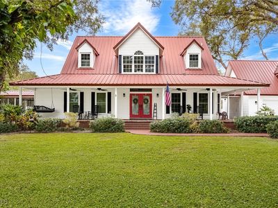 1444 E Winchester Ave