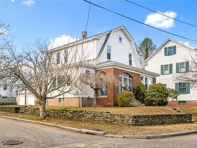 38 Trinity Pkwy