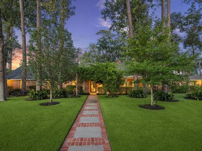 802 Flint River Dr