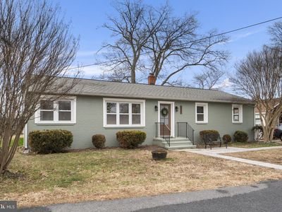 22393 Saint Clements Ave