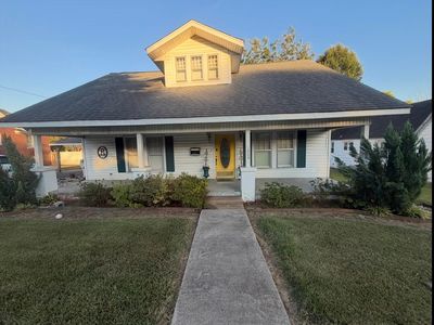 1008 Jackson Ave N