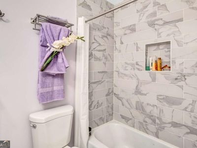 2805 NE Expy NE APT C12