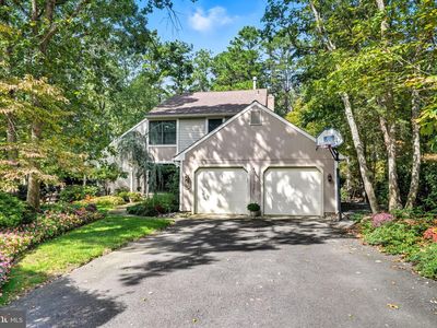 47 Tenby Chase Dr