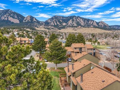 4176 Greenbriar Blvd