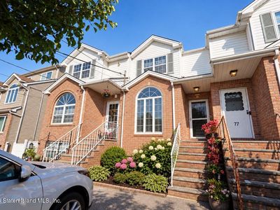 79 Nugent Ave