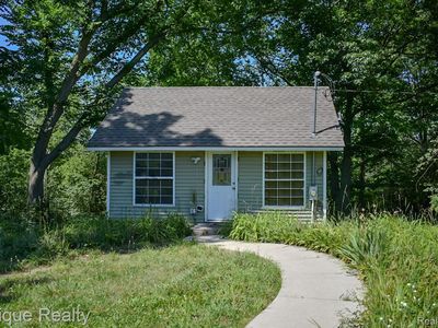 300 W Dewey Rd