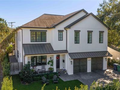 2402 W Parkland Blvd