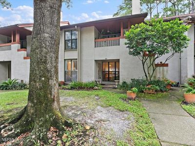 2105 WOOD HILL Drive #2105