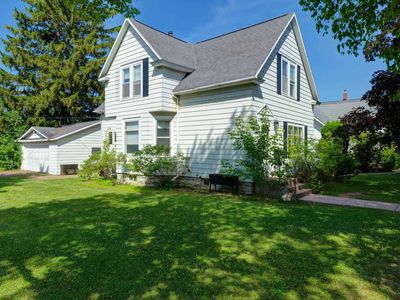 721 10th Ave W