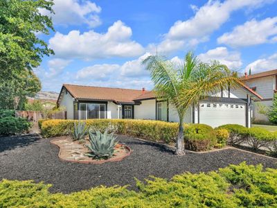 2876 White Acres Dr
