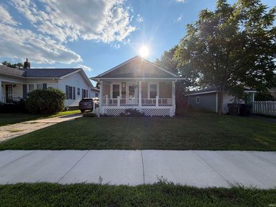 213 Manor Ave
