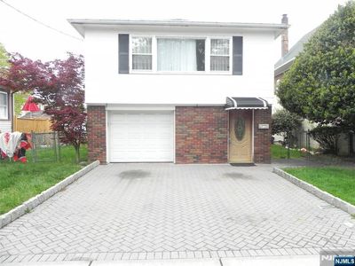 26 Marshall Ave