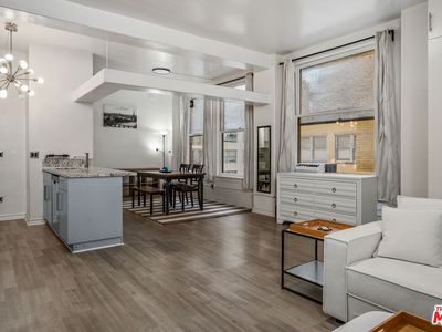 215 W 7th St APT 803
