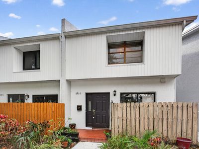 Property at 2122 NE 44th Street, Lighthouse Pt, FL