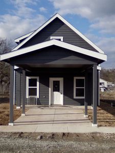 Property at 114 E Oak St, Whitewright, TX