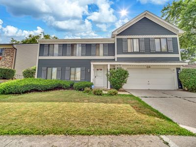Property at 206 Albert Dr, Vernon Hills, IL