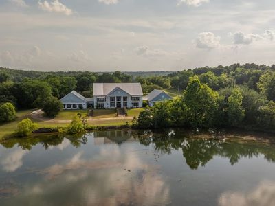 3166 Highway 80 E