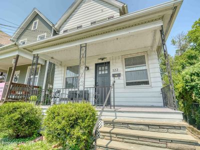 122 Belmont Ter
