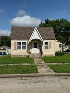 Property at 818 S Lafayette Ave, Chanute, KS